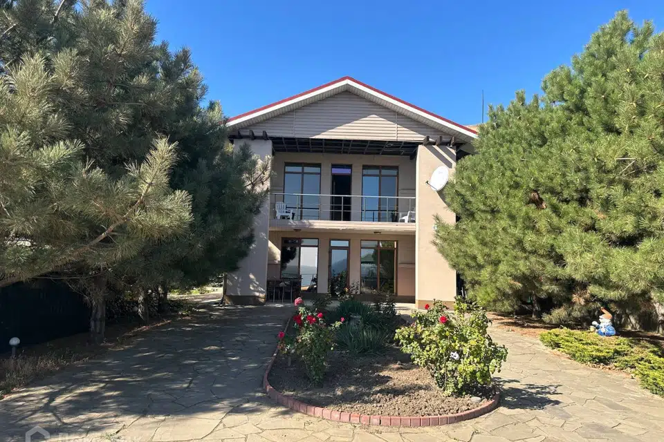 Продаётся 2-этажный дом, 186.1 м²