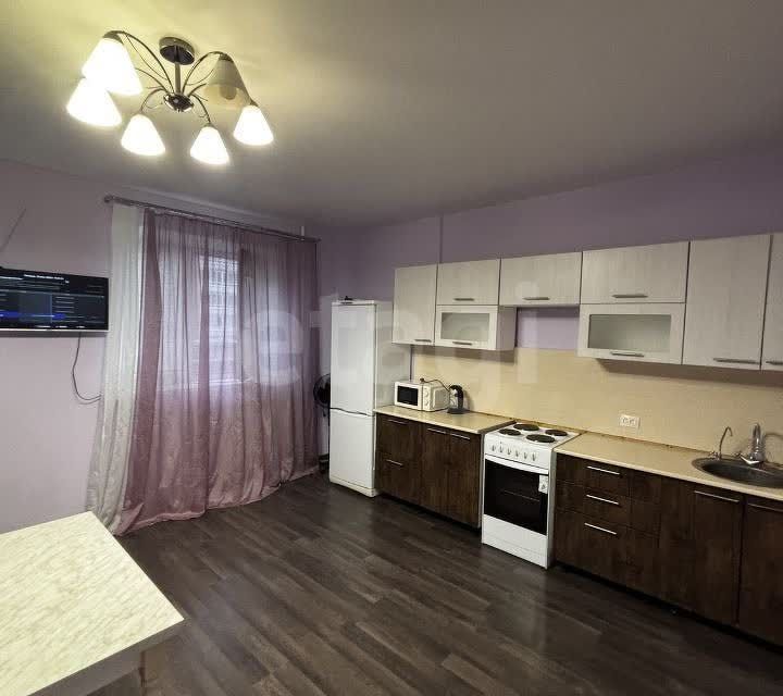 Сдаётся 1-комнатная квартира, 49 м²