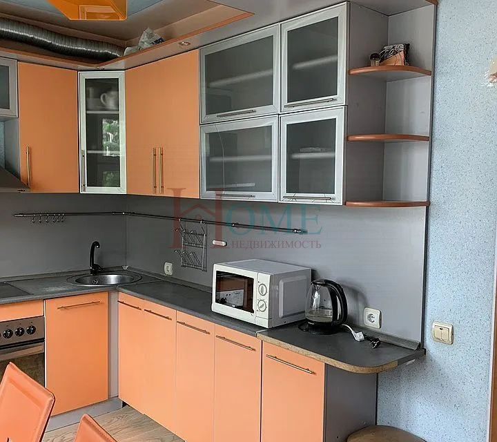 Сдаётся 2-комнатная квартира, 68 м²