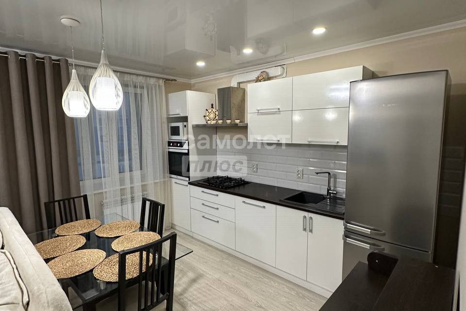 Сдаётся 2-комнатная квартира, 60 м²