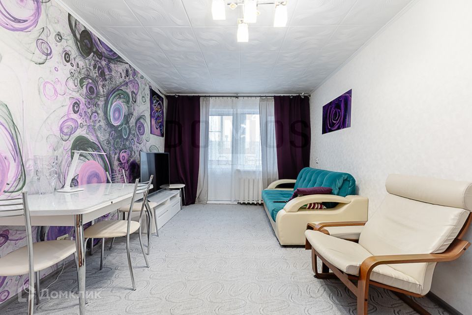 Продаётся 3-комнатная квартира, 57.5 м²