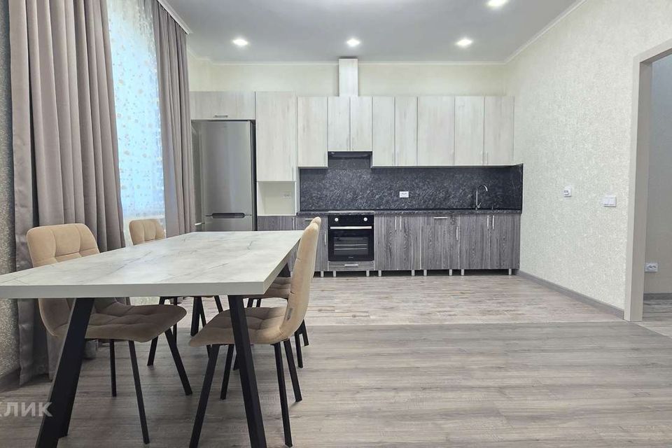 Сдаётся 2-комнатная квартира, 55 м²
