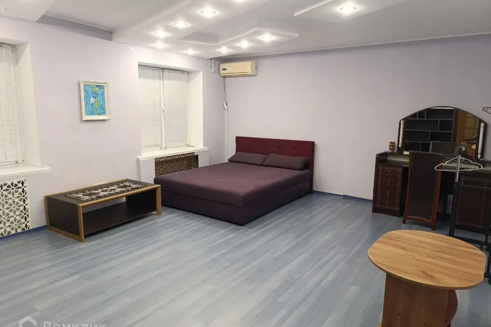 Продаётся 4-комнатная квартира, 109.3 м²