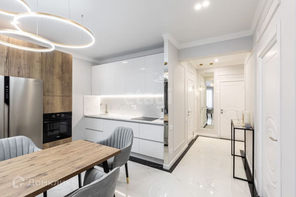 Продаётся 3-комнатная квартира, 90 м²