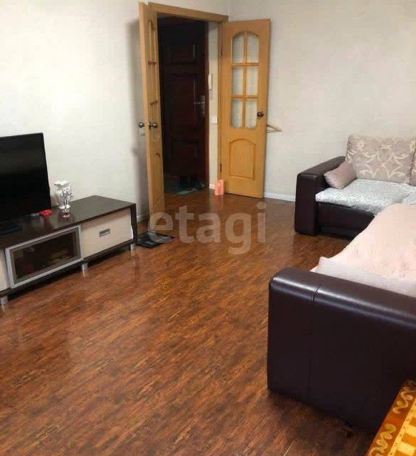 Продаётся 4-комнатная квартира, 70 м²