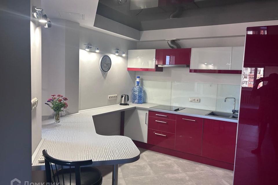 Сдаётся 1-комнатная квартира, 56 м²