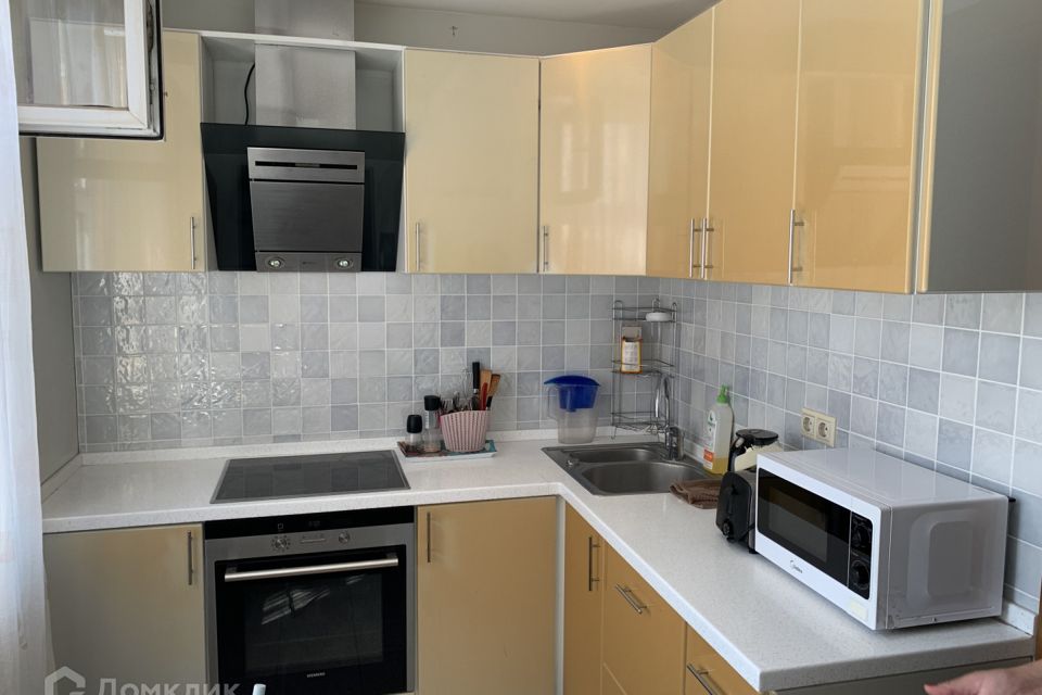 Сдаётся 1-комнатная квартира, 39 м²