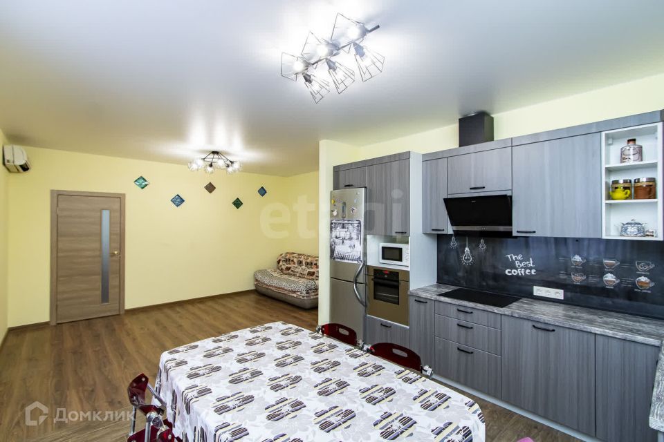 Сдаётся 2-комнатная квартира, 87.2 м²