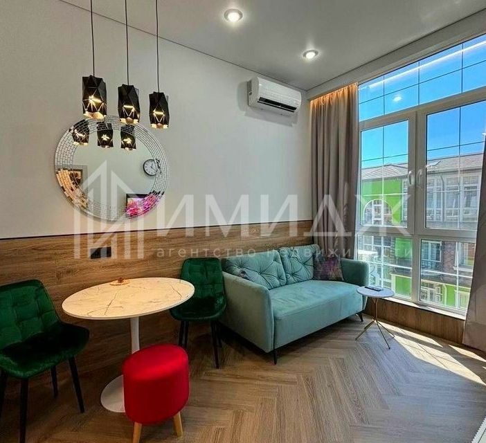 Продаётся 1-комнатная квартира, 42 м²
