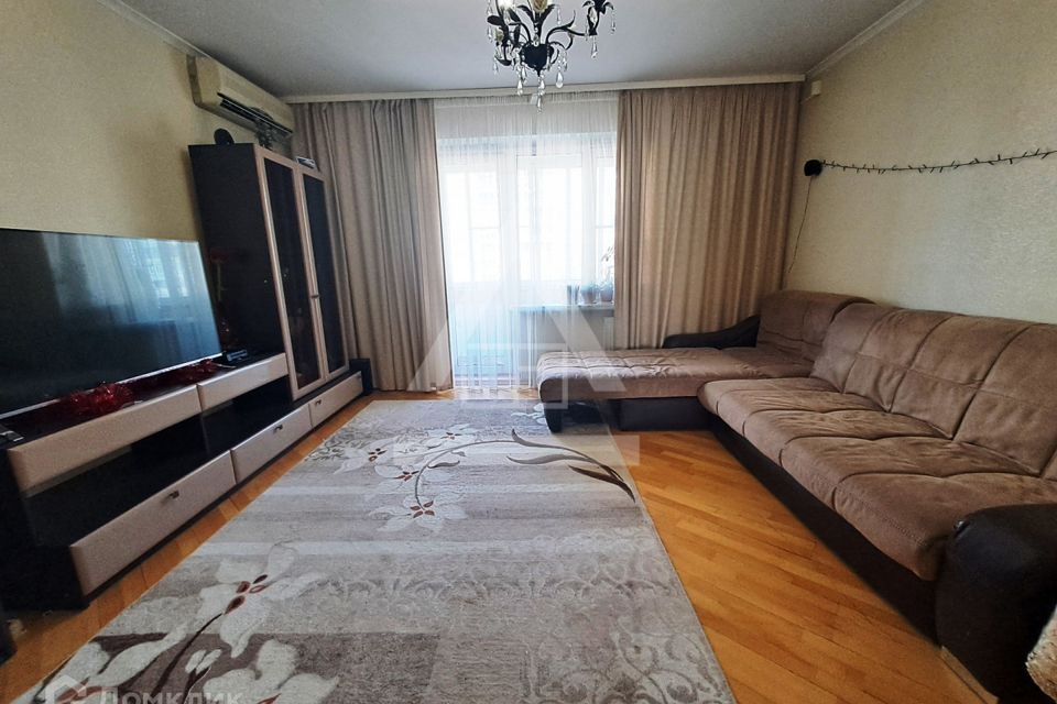 Продаётся 3-комнатная квартира, 70.3 м²