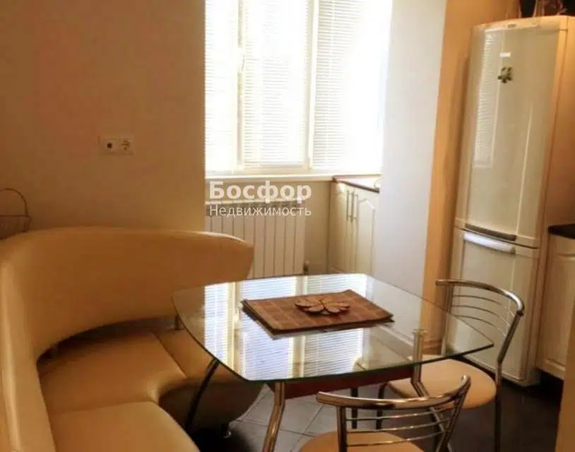 Продаётся 1-комнатная квартира, 41.2 м²