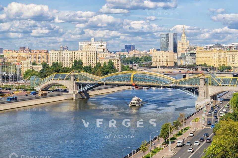 Продаётся 6-комнатная квартира, 257 м²