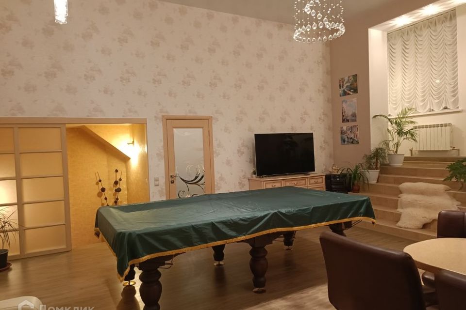 Продаётся 3-комнатная квартира, 158 м²