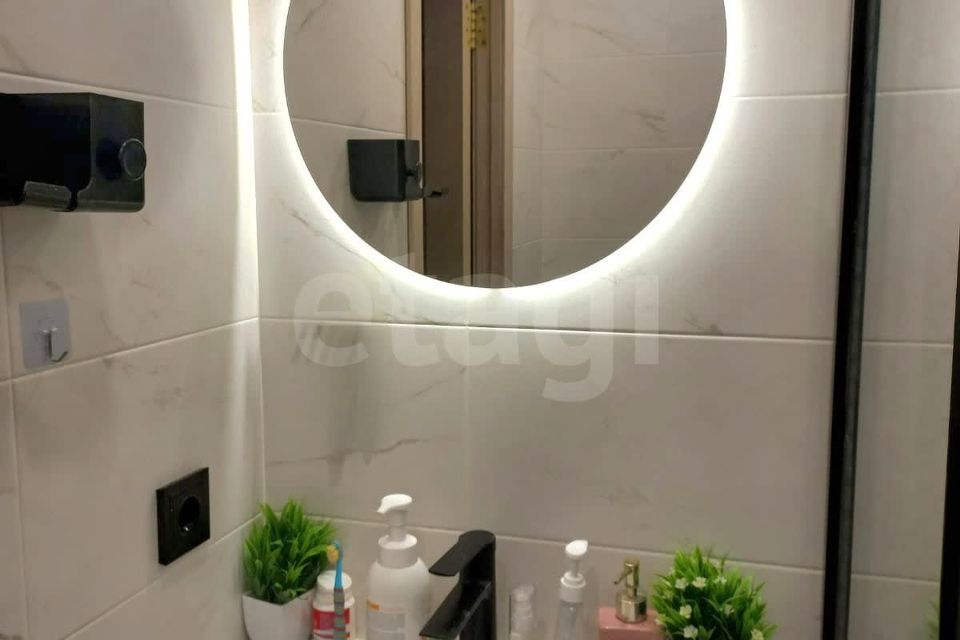 Продаётся 3-комнатная квартира, 70.8 м²