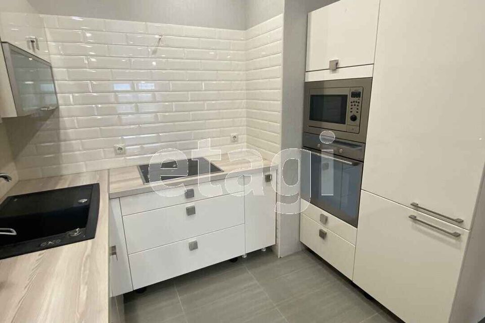Сдаётся 1-комнатная квартира, 47 м²