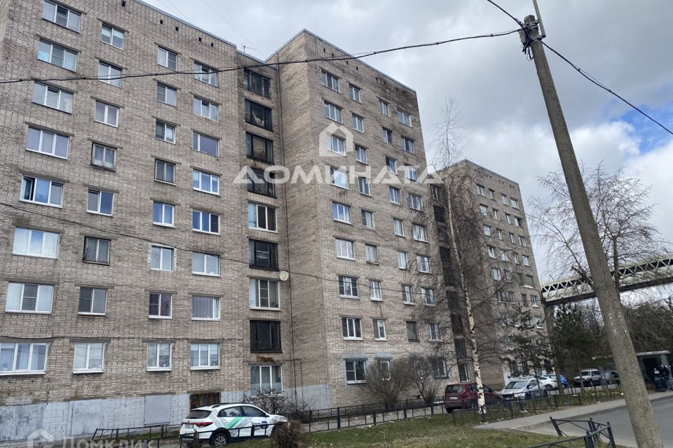 Продаётся комната в 8-комн. квартире, 17 м²