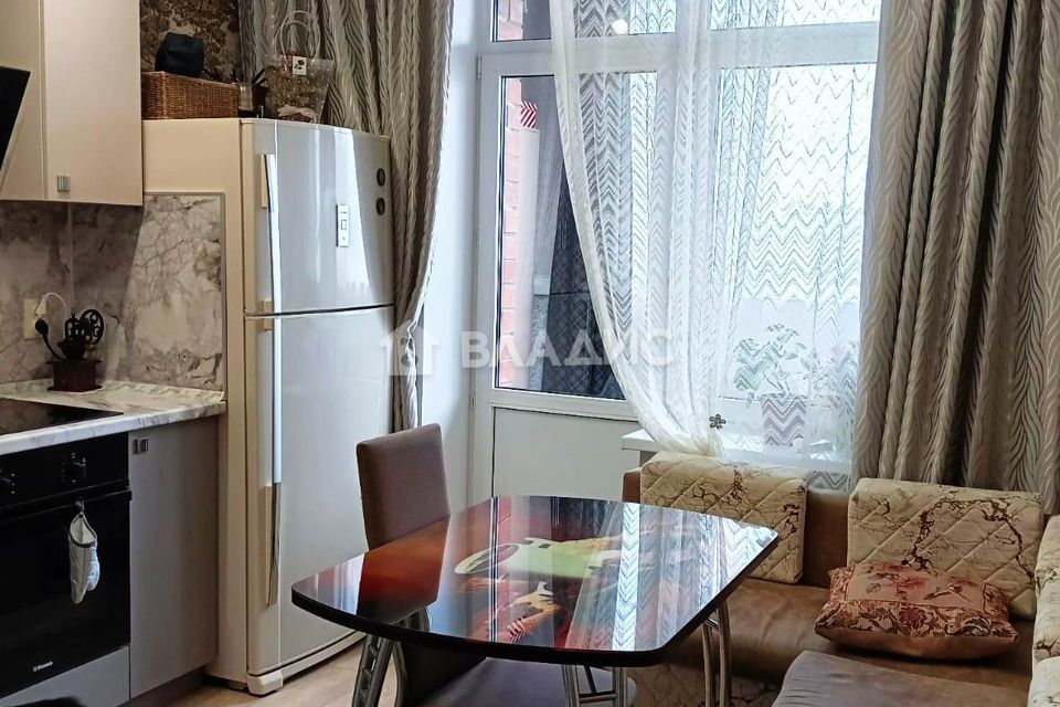 Продаётся 1-комнатная квартира, 38 м²