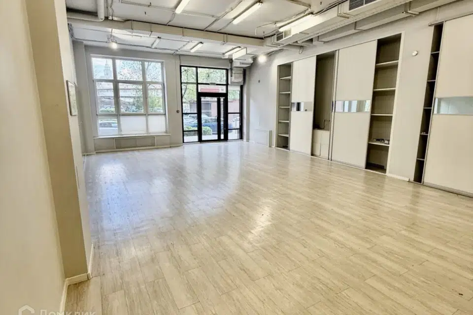 Продаётся помещение своб. назначения, 186.8 м²