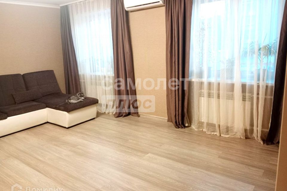 Продаётся 2-комнатная квартира, 57 м²