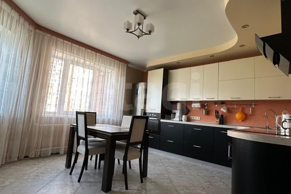 Продаётся 2-комнатная квартира, 79 м²