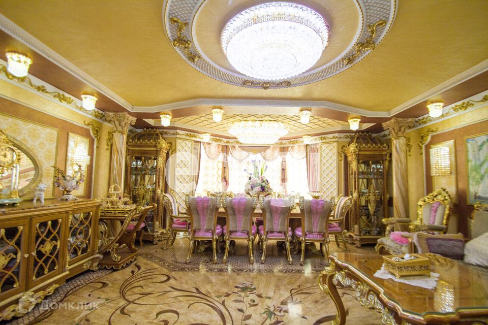 Продаётся 4-комнатная квартира, 150 м²