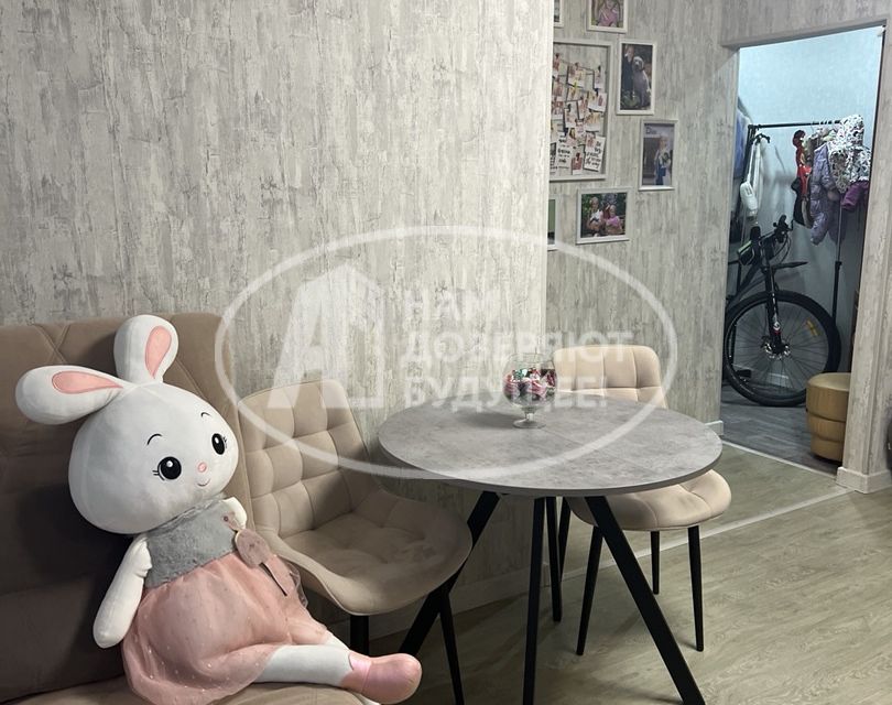 Продаётся 2-комнатная квартира, 42.8 м²