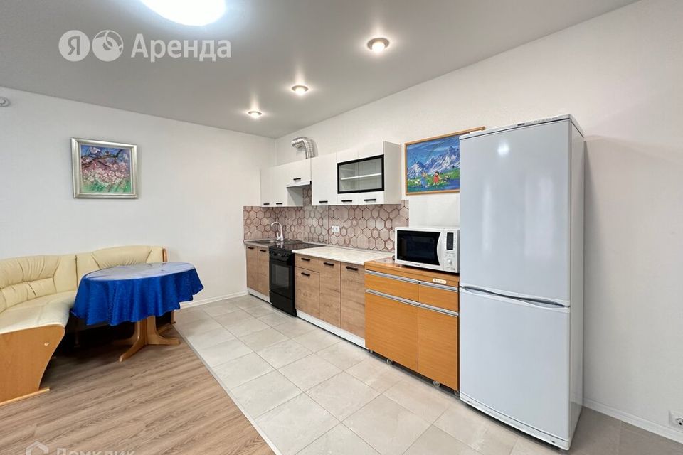 Сдаётся 3-комнатная квартира, 77 м²