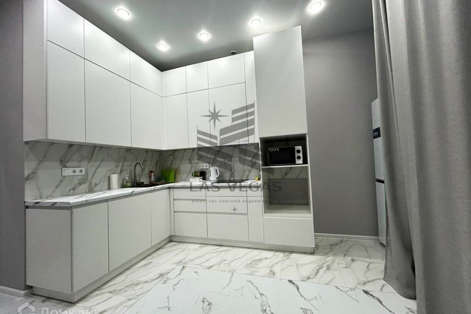 Сдаётся 1-комнатная квартира, 40 м²