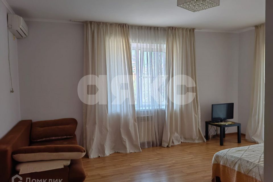Продаётся 1-комнатная квартира, 49 м²