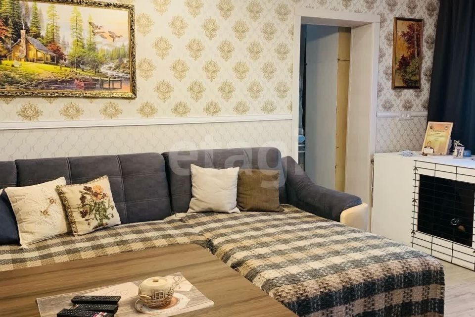 Продаётся 2-комнатная квартира, 40.5 м²