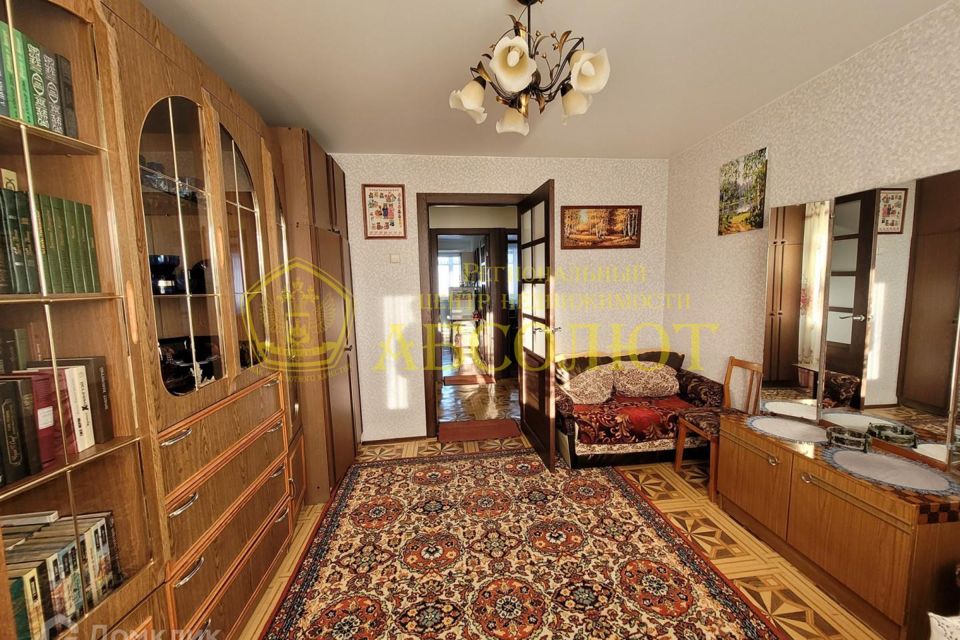 Продаётся 4-комнатная квартира, 74.4 м²