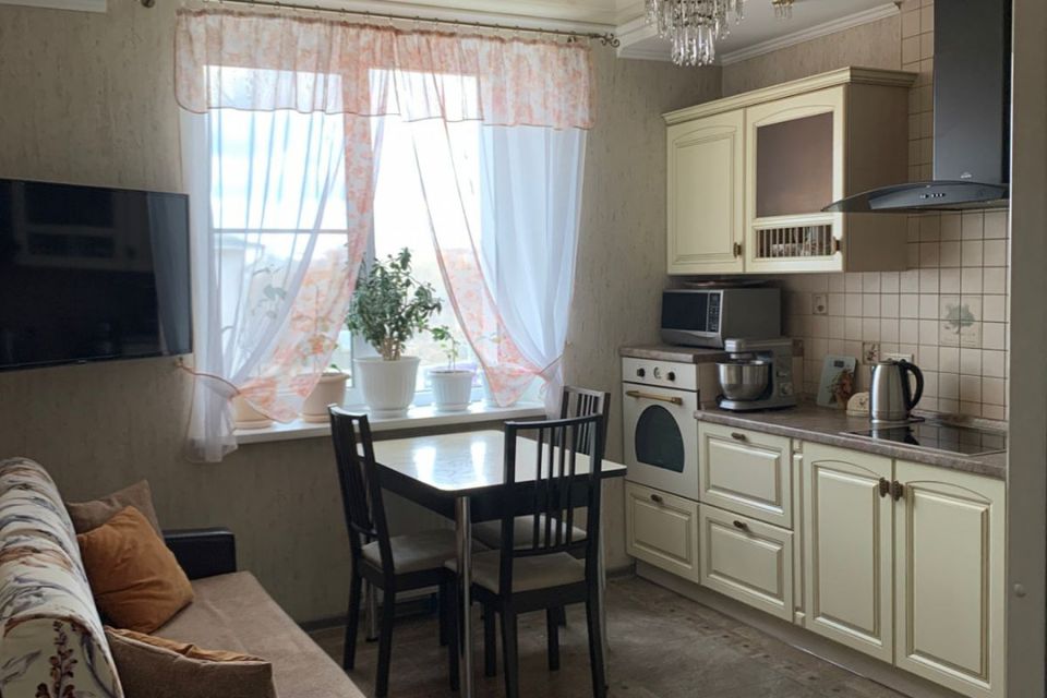 Продаётся 2-комнатная квартира, 71.7 м²