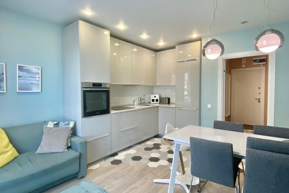Продаётся 2-комнатная квартира, 69.5 м²