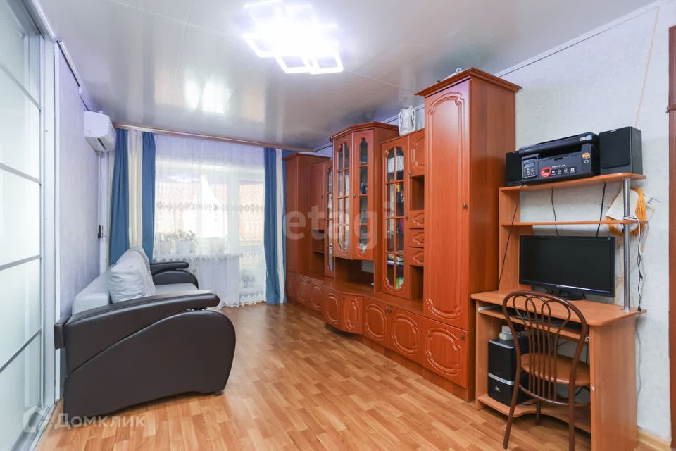 Продаётся 3-комнатная квартира, 56.5 м²