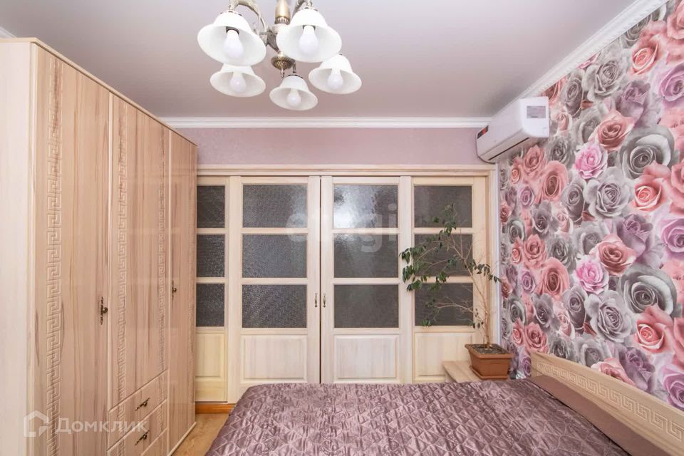 Продаётся 1-комнатная квартира, 42 м²