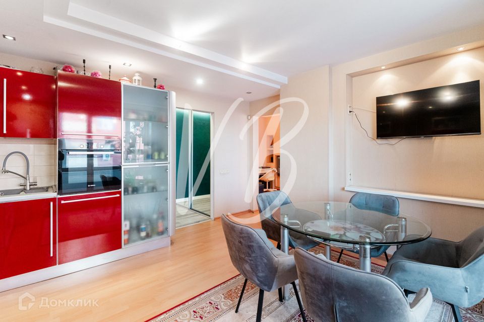 Продаётся 4-комнатная квартира, 98.5 м²