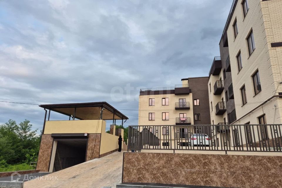 Продаётся 1-комнатная квартира, 74.6 м²