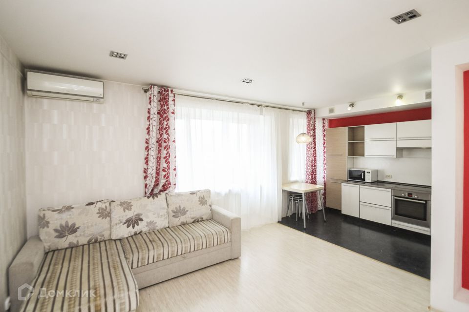 Продаётся 1-комнатная квартира, 54.8 м²