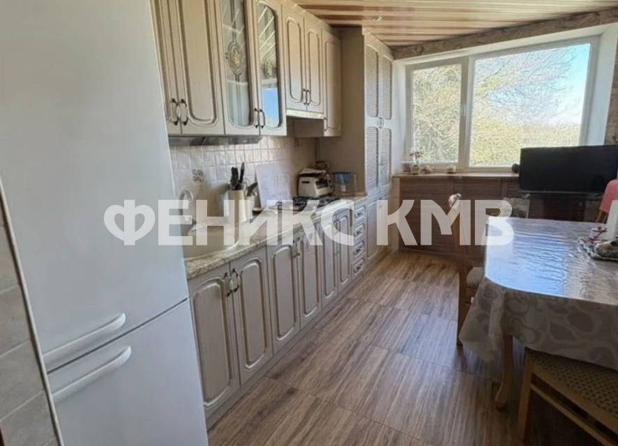 Продаётся 3-комнатная квартира, 61.6 м²
