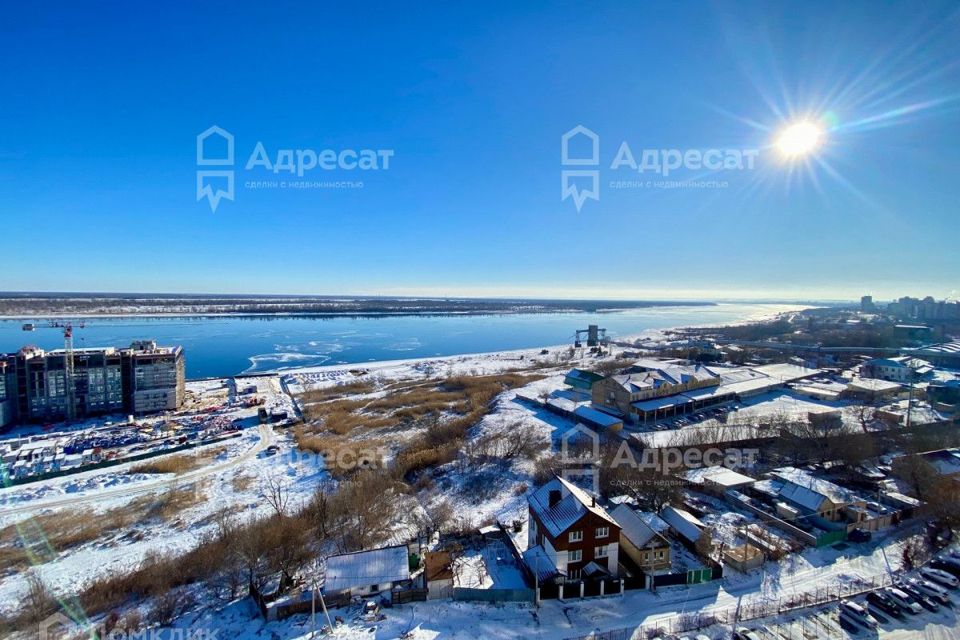 Продаётся 3-комнатная квартира, 100.4 м²