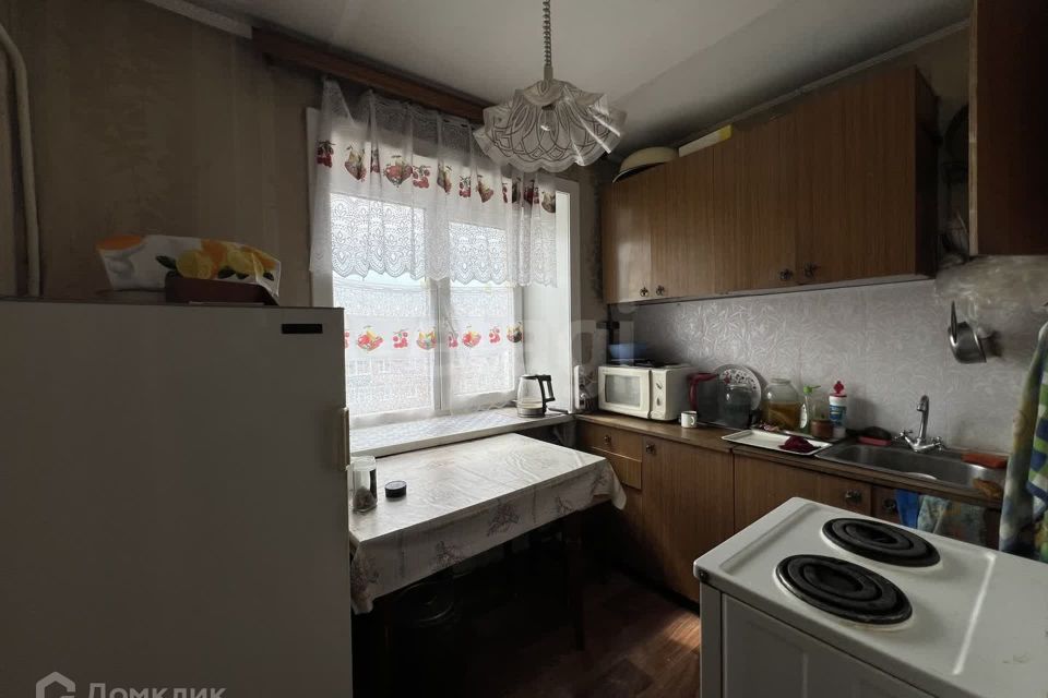 Продаётся 4-комнатная квартира, 64.2 м²