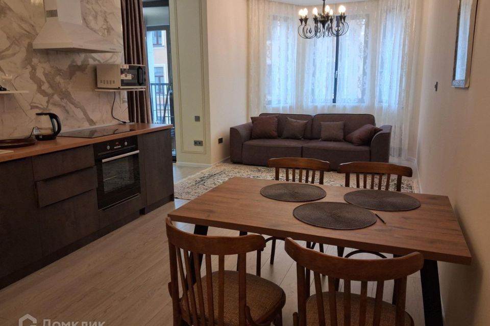 Сдаётся 1-комнатная квартира, 50 м²