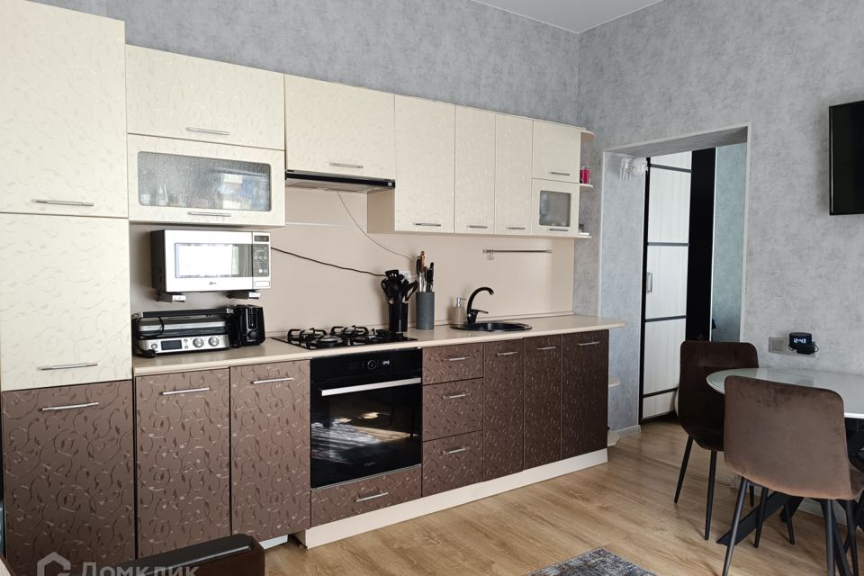 Продаётся 1-комнатная квартира, 37 м²
