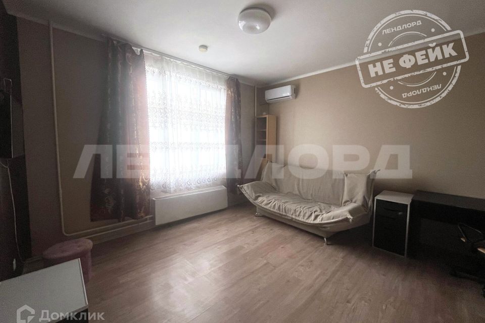 Сдаётся 1-комнатная квартира, 38 м²