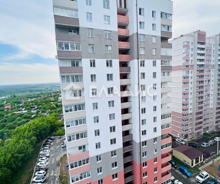 Продаётся 2-комнатная квартира, 57.5 м²