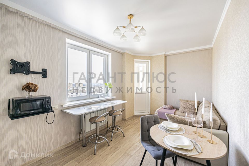 Продаётся 2-комнатная квартира, 74.4 м²
