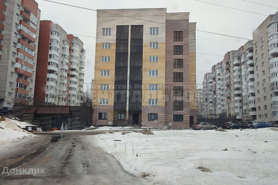 Продаётся 1-комнатная квартира, 42 м²