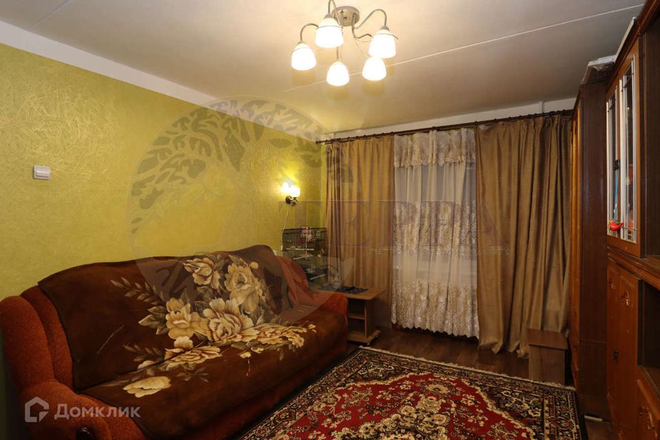 Продаётся 4-комнатная квартира, 69 м²