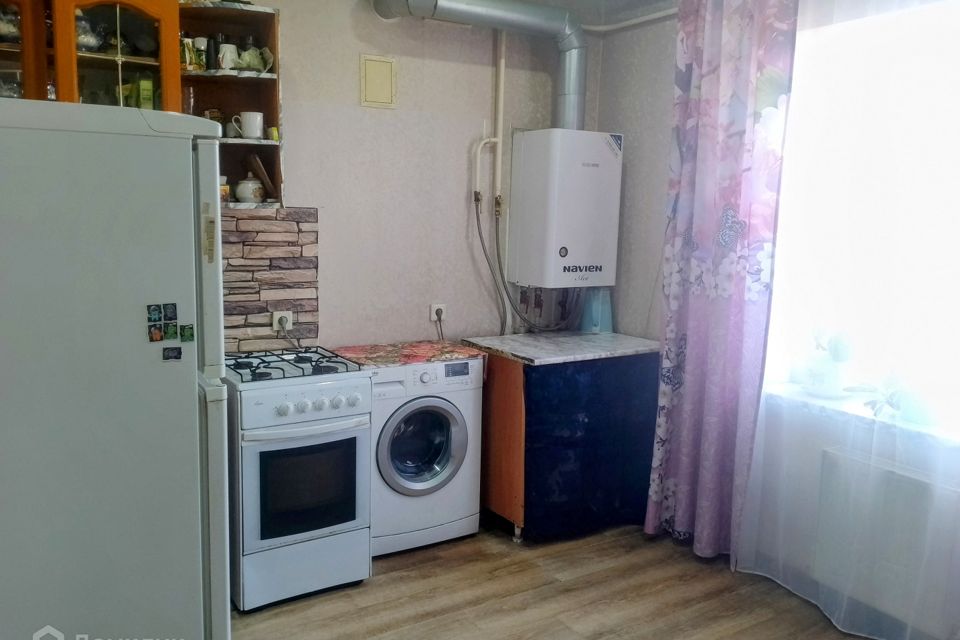 Продаётся 1-комнатная квартира, 41.8 м²