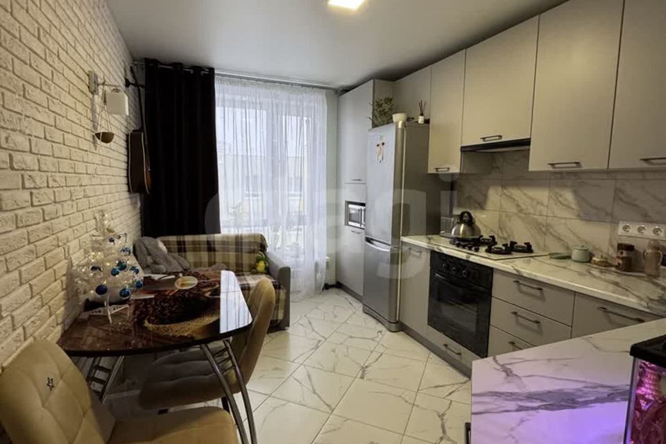 Продаётся 1-комнатная квартира, 37.9 м²
